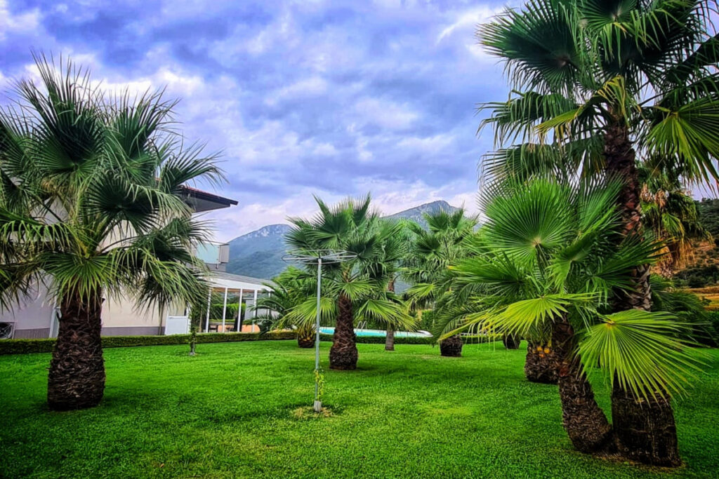 Architekten-Villa im sonnigen Salerno-23